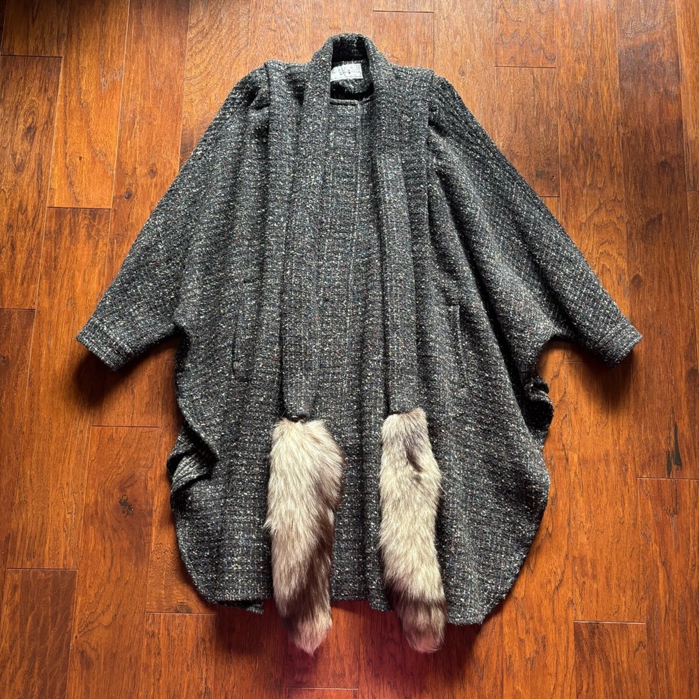 Vintage Capri Marie Mirisola Wool Tweed Jacket with Fox Fur Scarf | Union Made - Picture 11 of 11